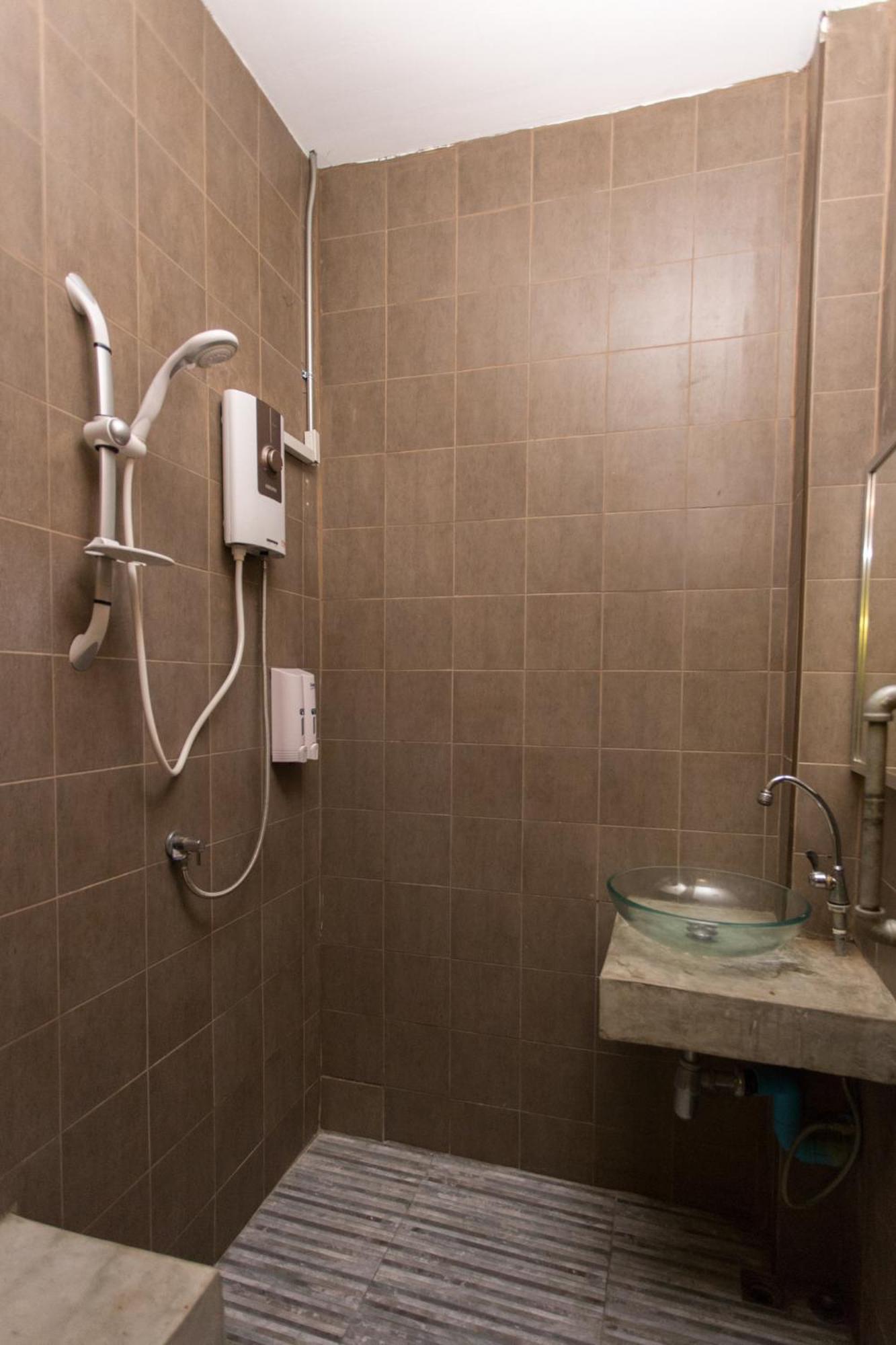 Zz Hostel צ'יאנג מאי מראה חיצוני תמונה